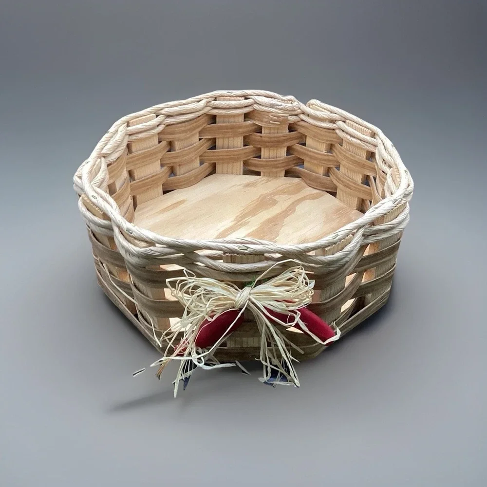VTG Meadowlark Woven Basket w/ Red Hot Peppers - Durango, CO 9